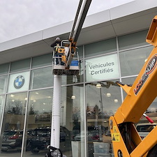 Belle-installation-de-lumires-de-Nol-commercial-Blainville-Qc 5